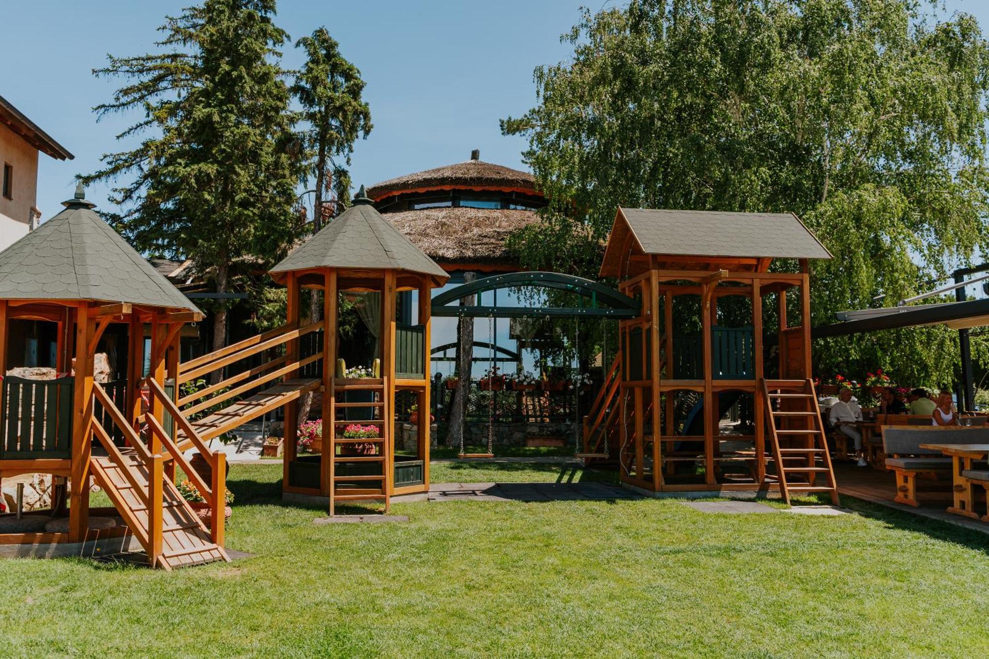 Vinska Kuca Kovacevic Panzió Ürög Kültér fotó